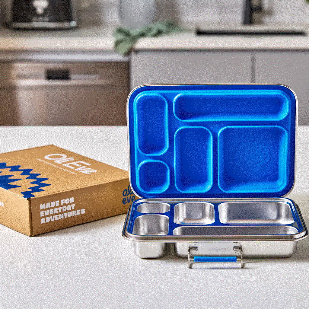 Olie Eve Stainless Steel Kids Lunchbox with blue silicone seal